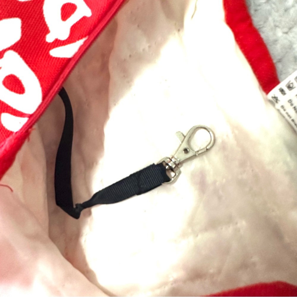 Tail Up Pet Sling Crossbody Bag – Red/White - Picture 4 of 6